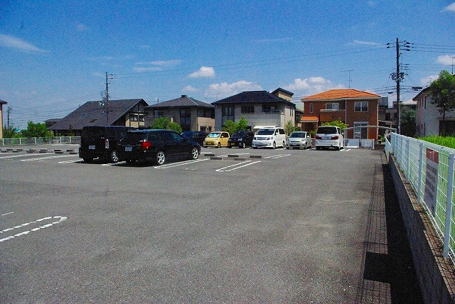 浅田モータープールの駐車場