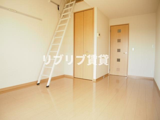 ヴェルデ都町の居間・リビング