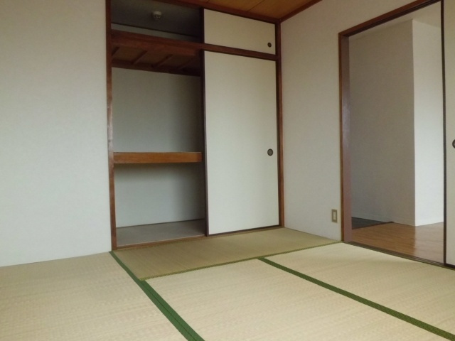 マスターズエル鳳南581の和室