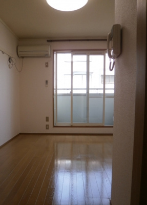 【居間・リビング】 | シティハイムカトレアＡ