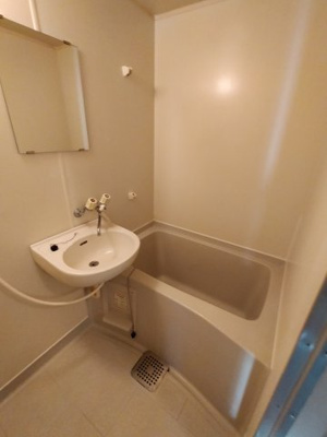 【浴室】 | エンフェル石切