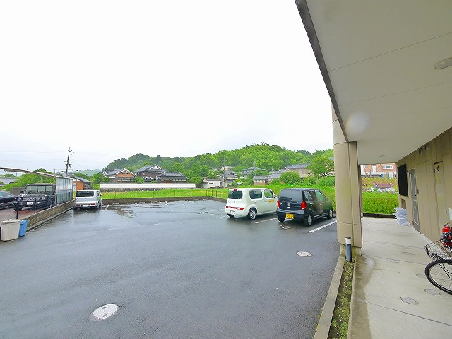 ヒルトップ・テラスの駐車場|駐車場があります