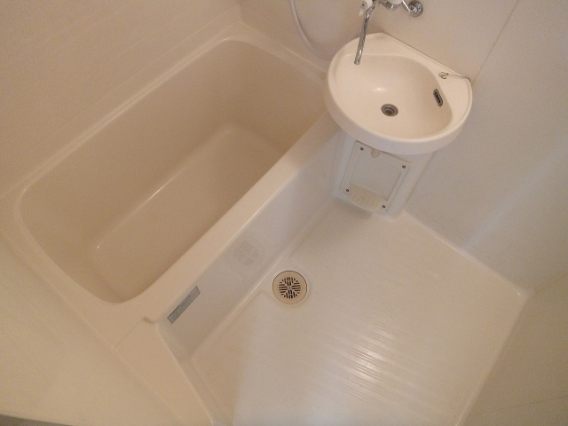 ハイツ河田2の浴室