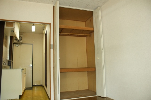 ハイツ河田1の収納