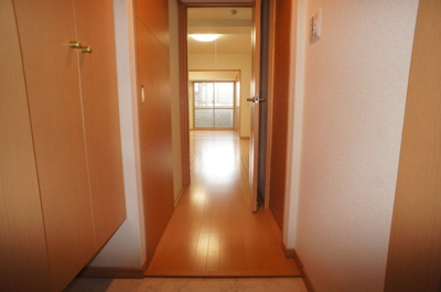  | グランエイト中津