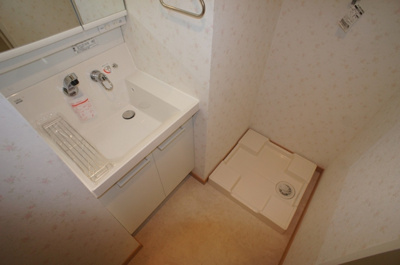  | グランエイト中津