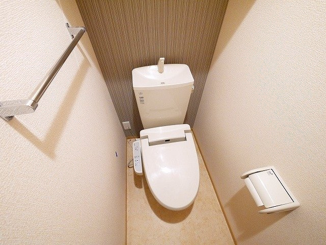 ラルーチェⅠのトイレ|デザインも機能性も備えたトイレです