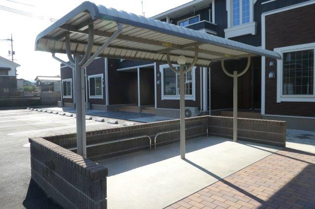 倉敷市真備町箭田のアパートのその他共用部分|自転車置き場