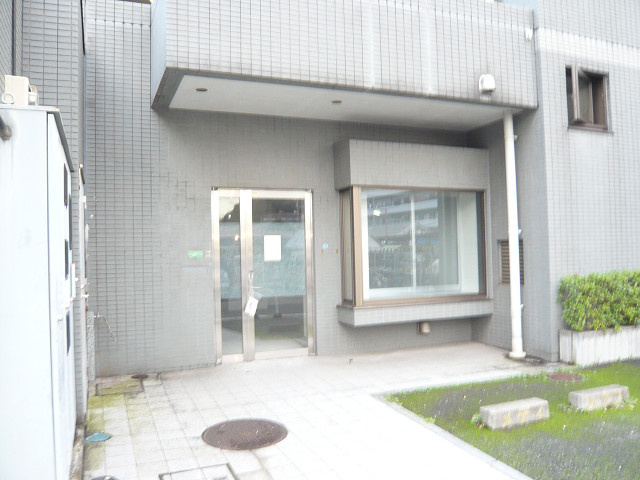 ノーブル貝取のエントランス