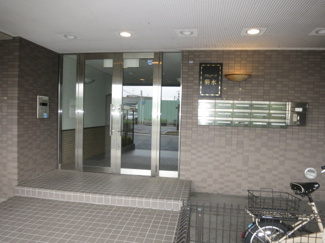 【エントランス】