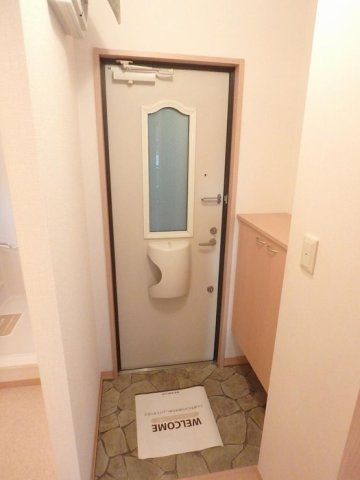 セレス本町の玄関