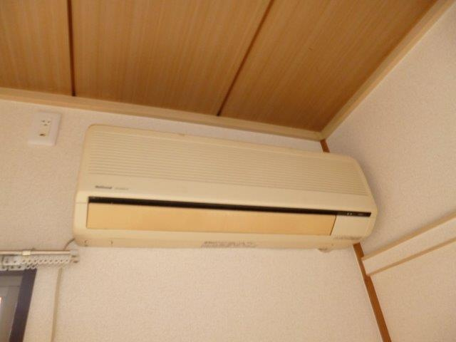 メゾンセンチュリーAの設備|エアコン