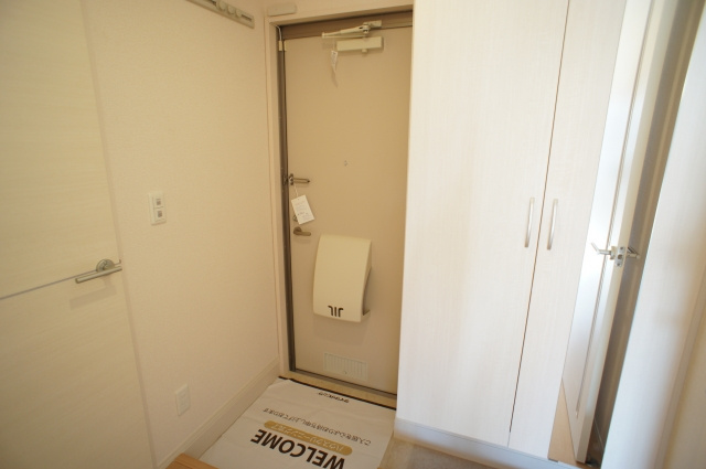 フォンテーヌ藤代の玄関