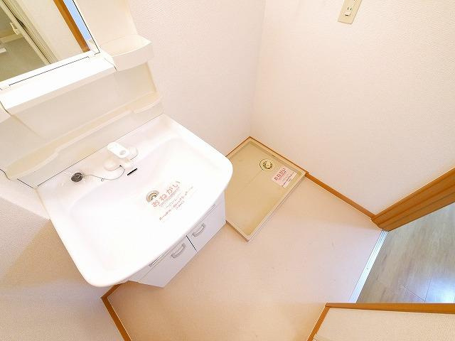 ジュネスメゾンの洗面所|忙しい朝には欠かせない洗面所です
