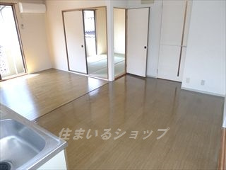 グランドール真和Ⅰの居間・リビング|エアコン付き