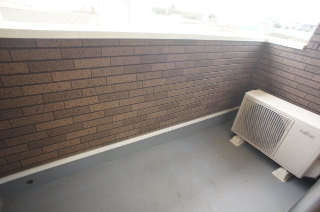 クラベール壱番館のバルコニー|陽当たり良好なバルコニーです