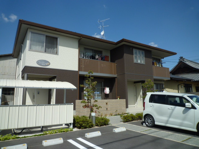 都窪郡早島町前潟のアパートの外観