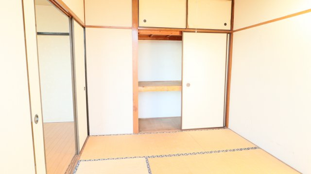 田中ビルの和室