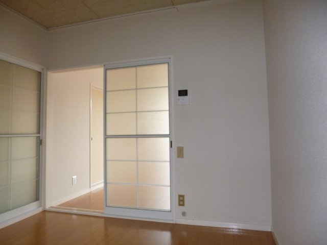 メゾンセントラルの居間・リビング