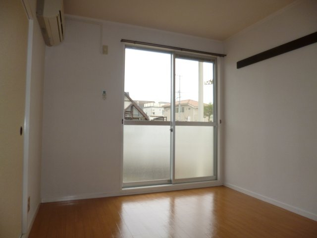 メゾンセントラルの洋室