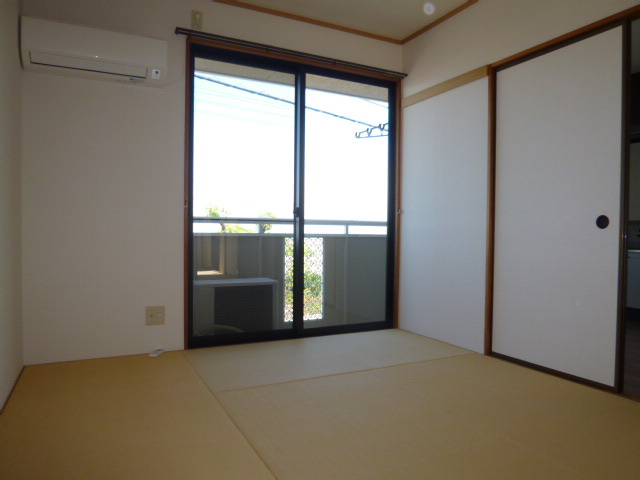 サリネージュ山手Ｅの和室