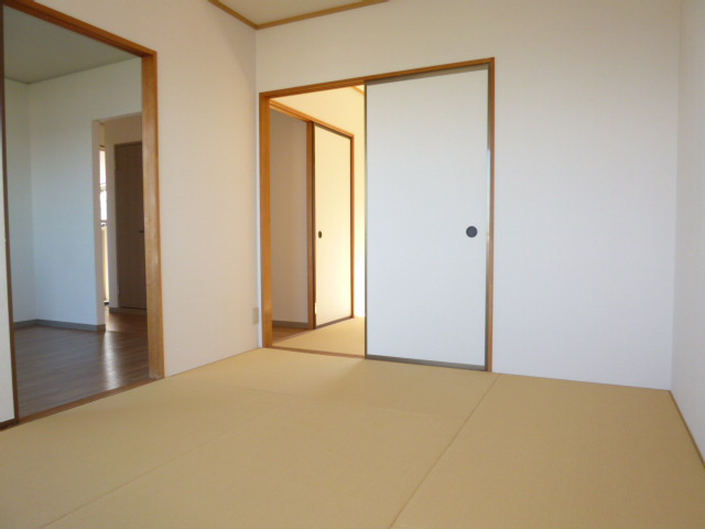 サリネージュ山手Ｅの和室