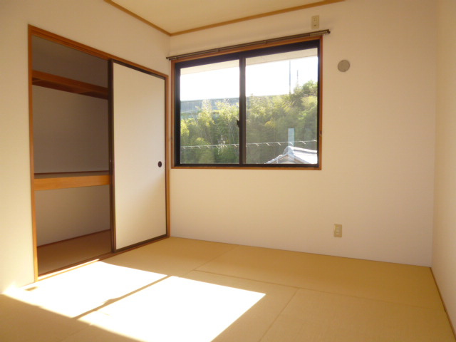 サリネージュ山手Ｅの和室