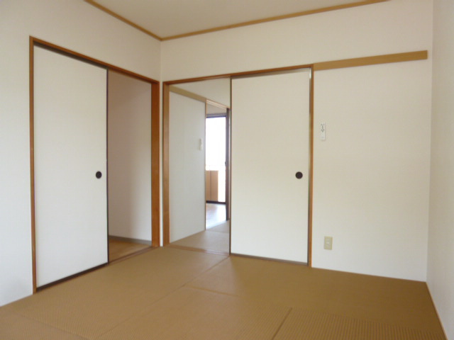 サリネージュ山手Ｅの内装