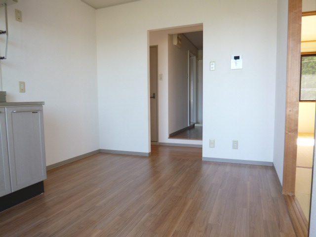 サリネージュ山手Ｅの居間・リビング|ダイニング