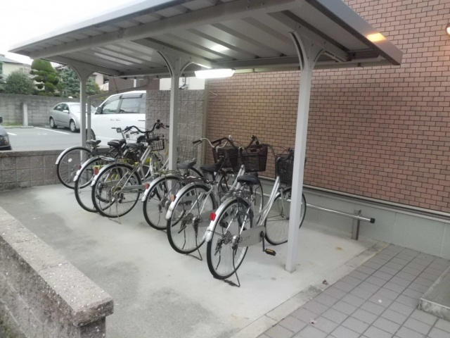 メゾンドフランシスカのその他|駐輪場