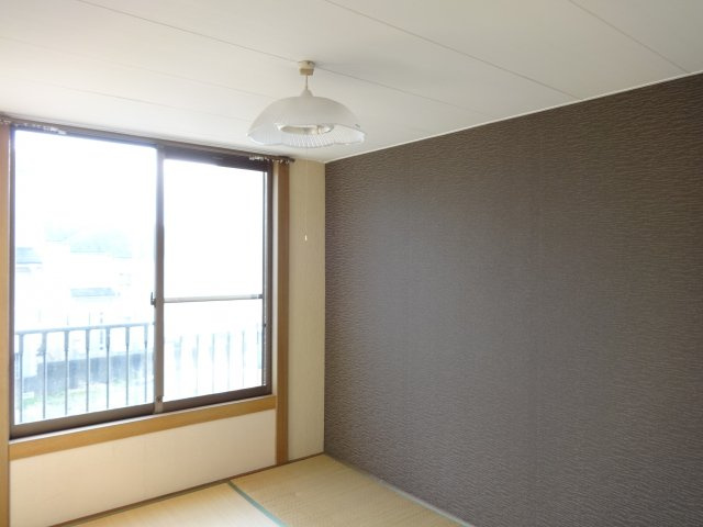 メゾンド東大和の和室