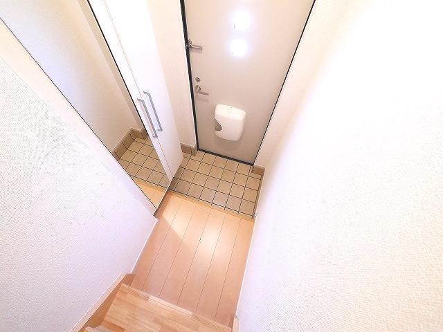 ウィンドミル　ヤマトの玄関|明るい玄関です