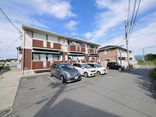 フォンテーヌベルデの駐車場|カースペースがあります