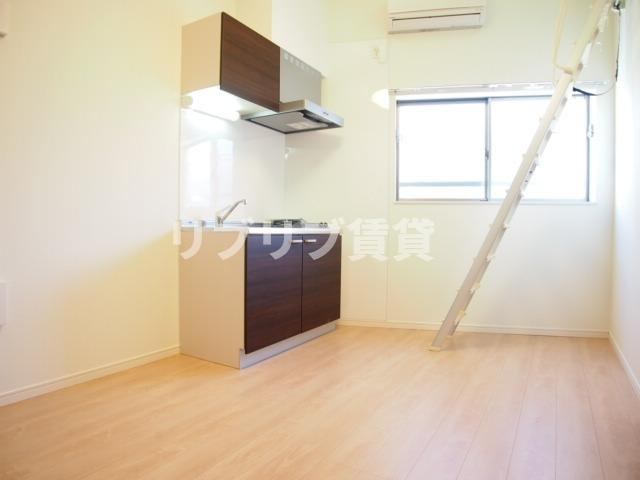 クレセル本千葉の居間・リビング