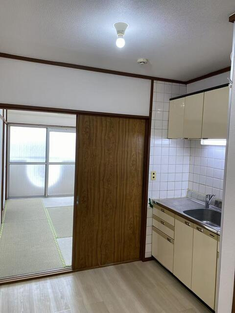 ニューシャトレーマンションのキッチン