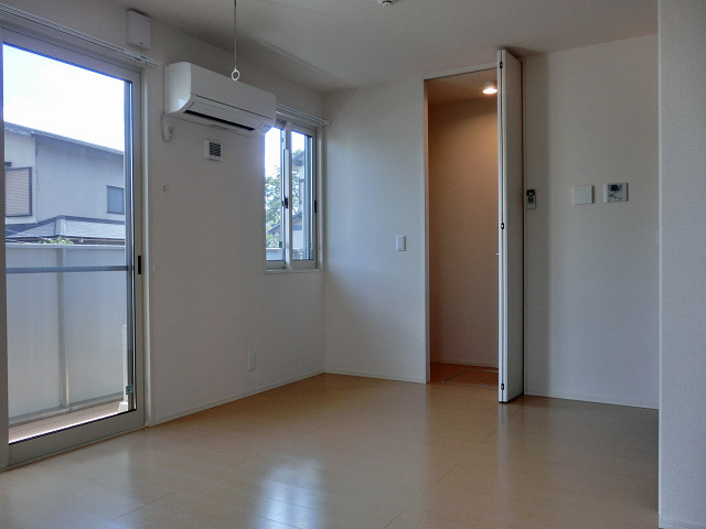 十刻館の洋室|大型クローゼット【十刻館】