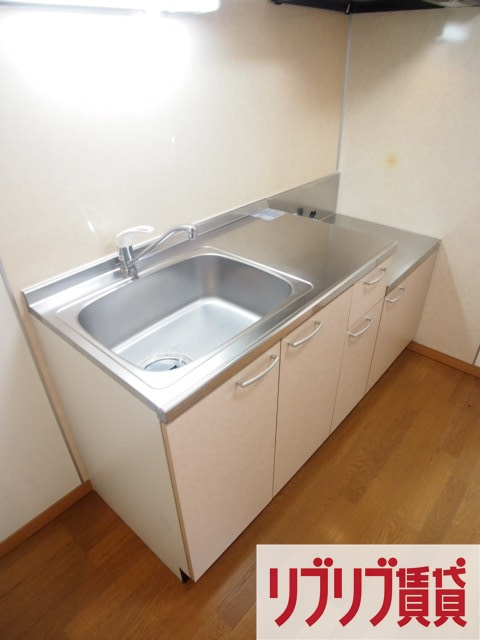 ウィステリア新田町のキッチン