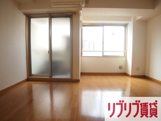 ウィステリア新田町の居間・リビング