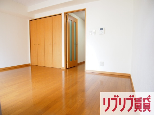 ウィステリア新田町の居間・リビング