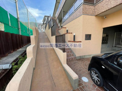 【エントランス】 | ドラゴンコート