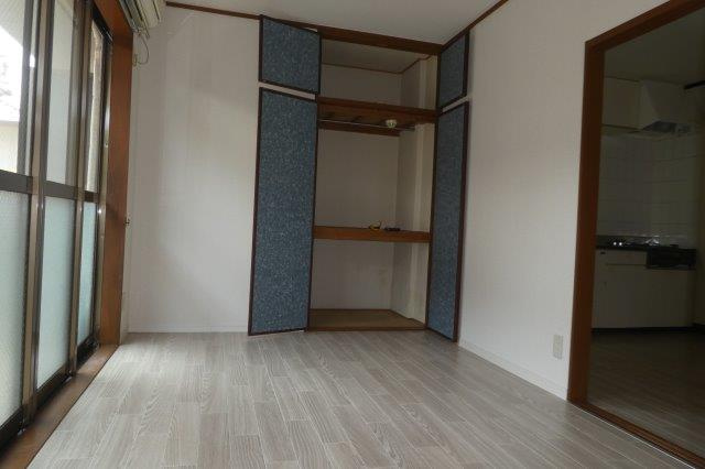 サンパレスフジタの洋室