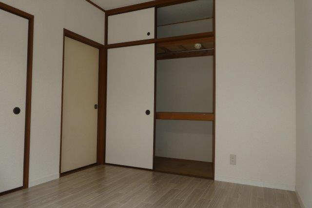 サンパレスフジタの収納|洋室
