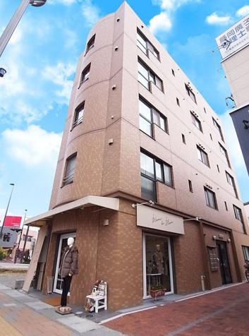 青木ビルの外観