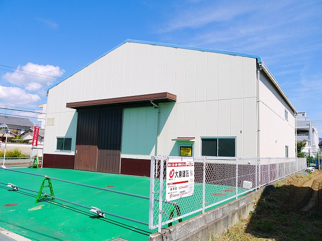 森川様倉庫の外観