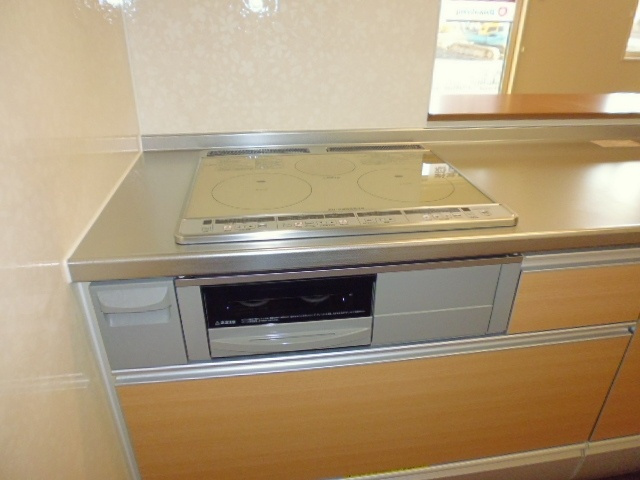 パティオ・カーサBのキッチン|ＩＨコンロ