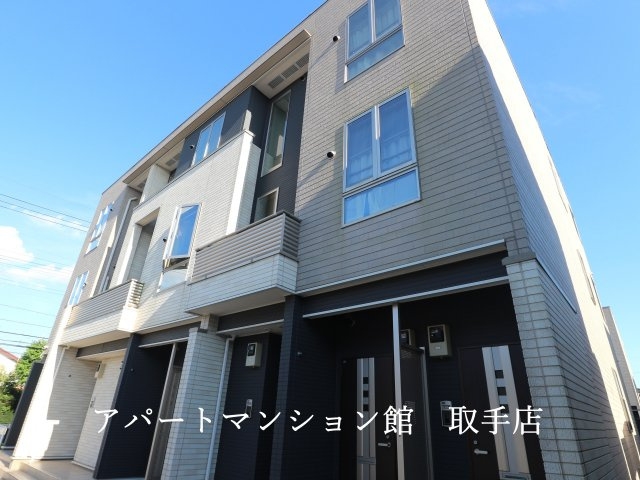 シャン・ド・フルールⅢの外観