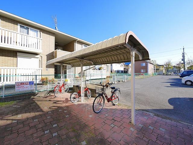 カーサ前栽のその他共用部分|屋根付き駐輪場です