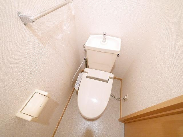 カーサ前栽のトイレ|温水洗浄便座です