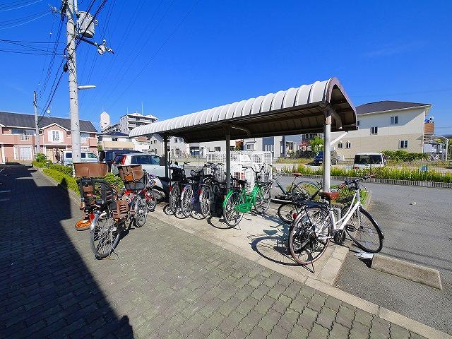ソレイユ・二階堂 Bのその他共用部分|自転車置き場があります。