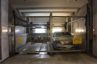 【駐車場】